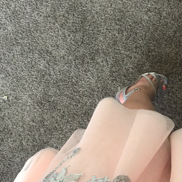 Gorgeous Dress - Picture 4 of 5